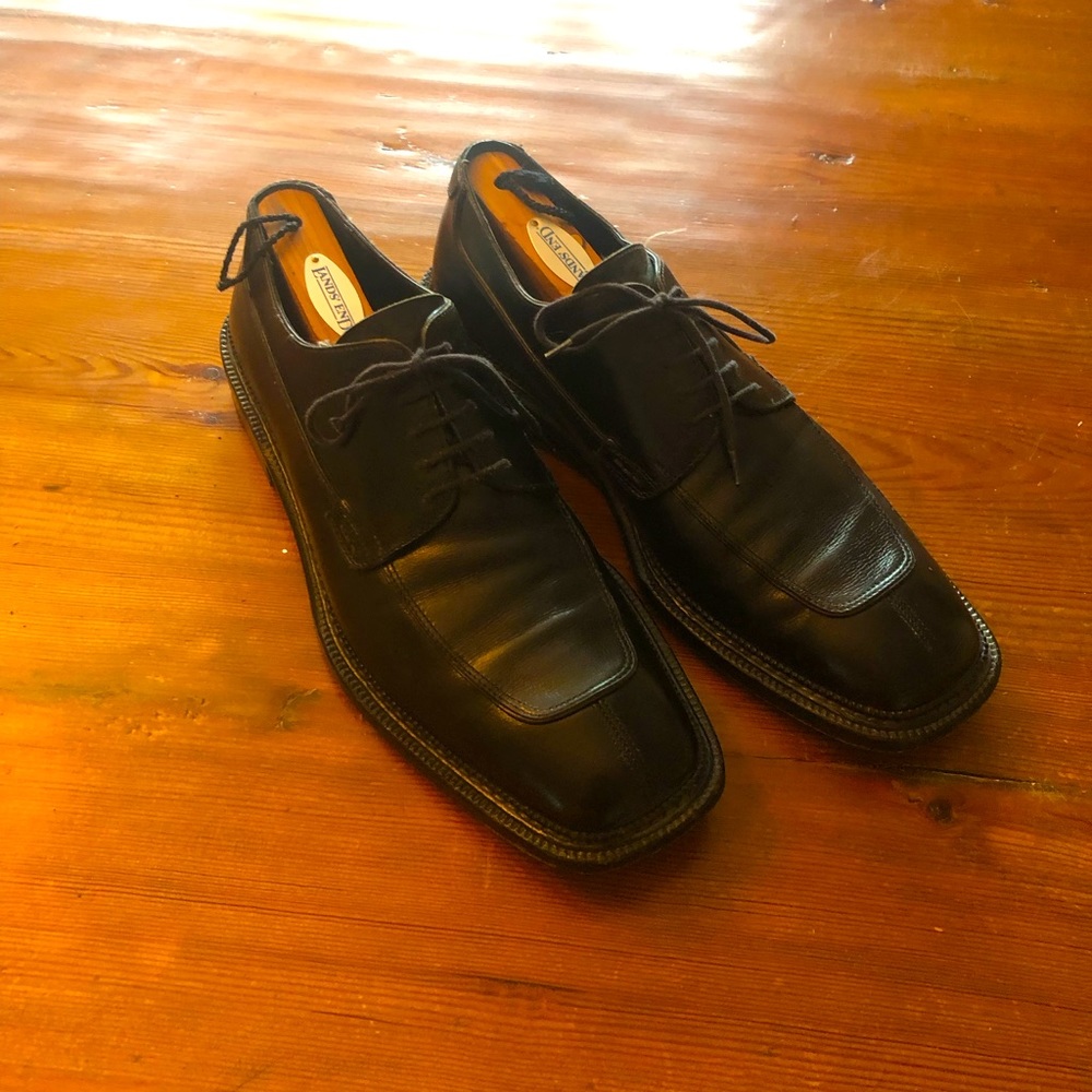Salvatore Ferragamo shoes. Split toe. In great condition. Derby Oxford